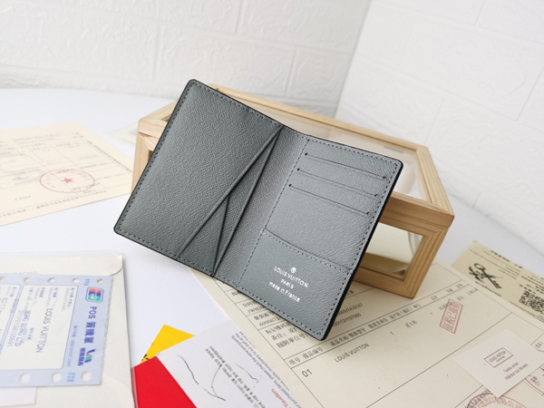 LVコピーウォレット細部ディテール